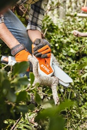 Stihl GTA 26 Garden Pruner with 10.8V Lithium-Ion Battery and